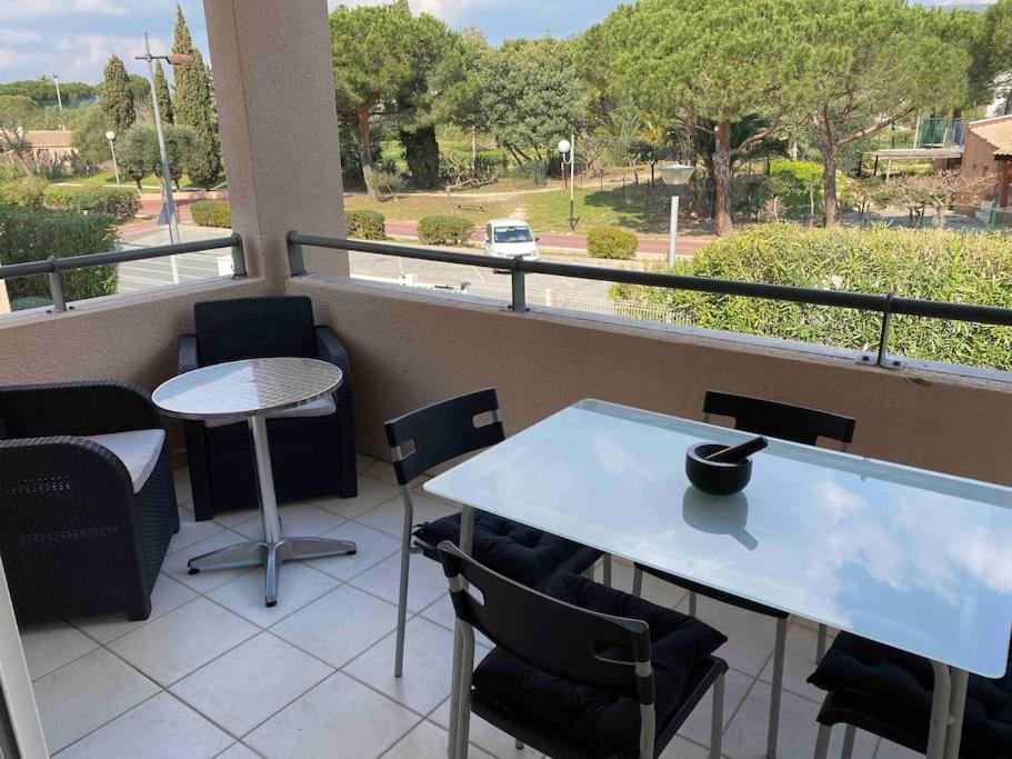 Dans Piscine 500m De La 2** Appartement Le Lavandou